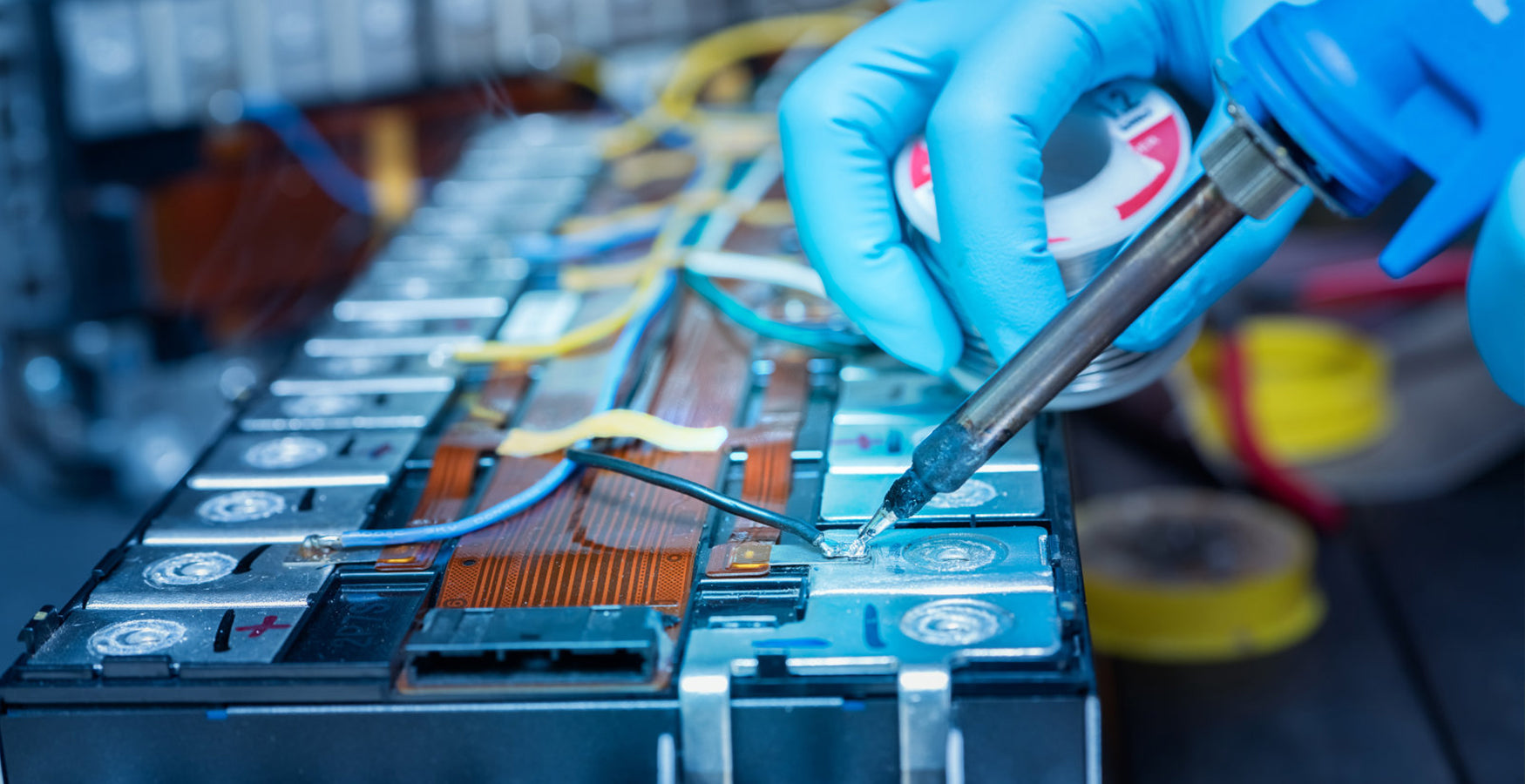 电芯.jpg__PID:2ce1eb87-c0ac-428f-a6b5-5167b5c624a6